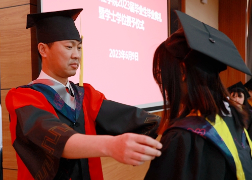 日韩一区二区A片免费观看