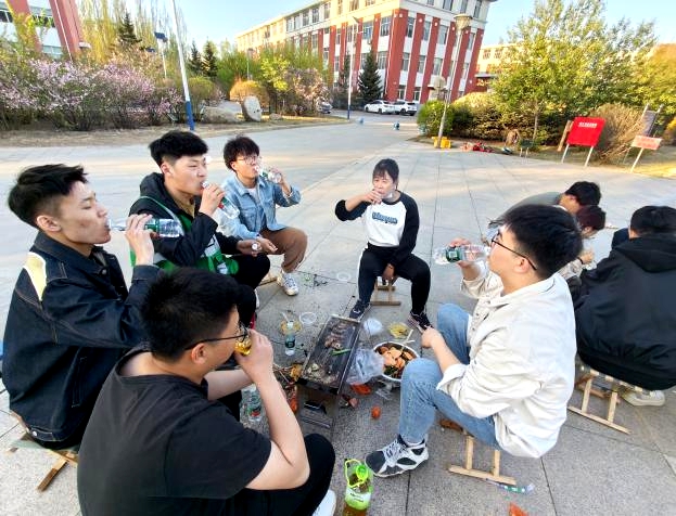 日韩一区二区A片免费观看