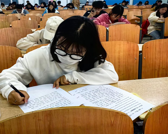 日韩一区二区A片免费观看